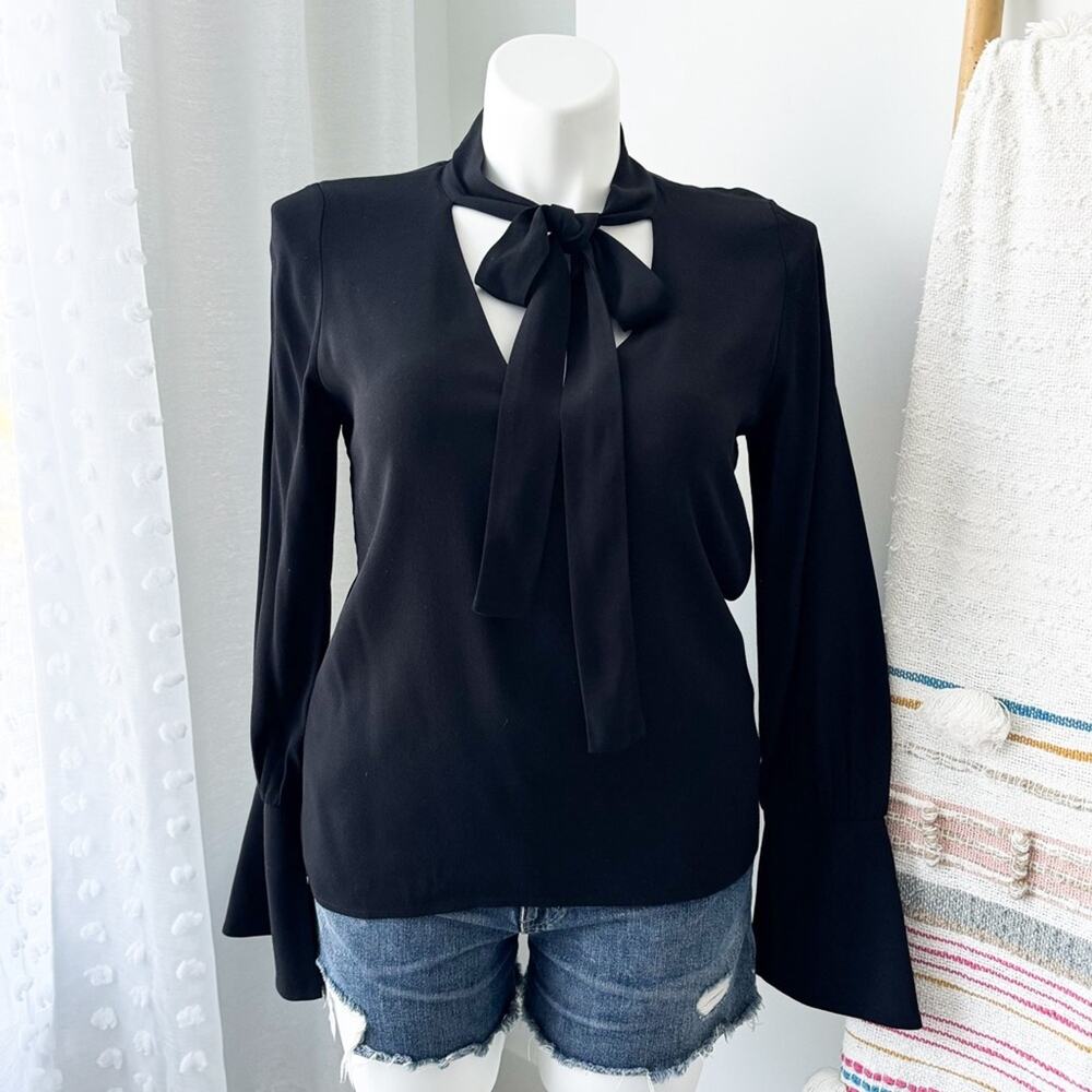 Alexis Black Bow Tie Neck Long Sleeves Classy Pullover Blouse Women’s Size Large
